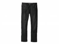 Pantaloni o jeans