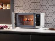 Microonde con funzione grill Sharp, prezzo 99.00 € ...