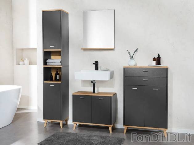 Armadio a colonna per bagno , prezzo 49 EUR 
Armadio a colonna per bagno 
- Materiale ...