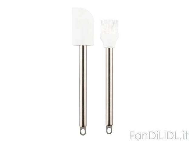 Articoli da cucina , prezzo 3.99 EUR 
Articoli da cucina 
A scelta tra
- Raschietto ...