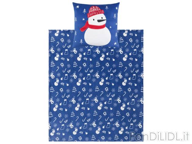 Coperta con cuscino decorativo , prezzo 11.99 EUR 
Coperta con cuscino decorativo ...