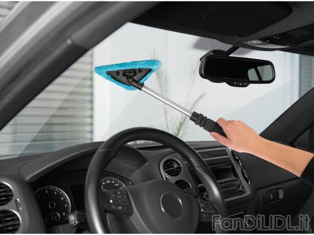 Lavavetri per auto , prezzo 2.99 EUR 
Lavavetri per auto 
- Per la pulizia interna ...