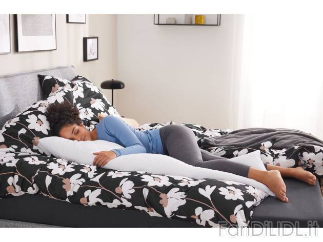 Cuscino laterale , prezzo 11,99 EUR 
Cuscino laterale Dimensione: 40x145 cm 
- Imbottitura ...