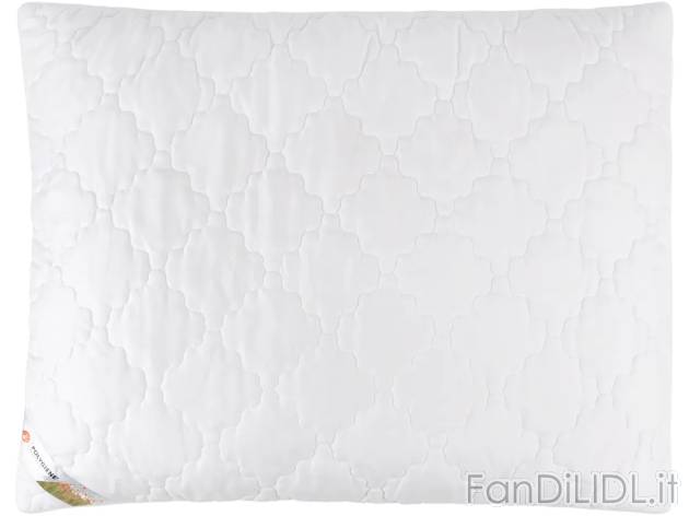 Cuscino , prezzo 8,99 EUR 
Cuscino Dimensione: 50x80 cm 
- Imbottitura realizzata ...