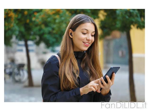 Cuffie auricolari bluetooth , prezzo 19.99 EUR 
Cuffie auricolari bluetooth 
- Fino ...
