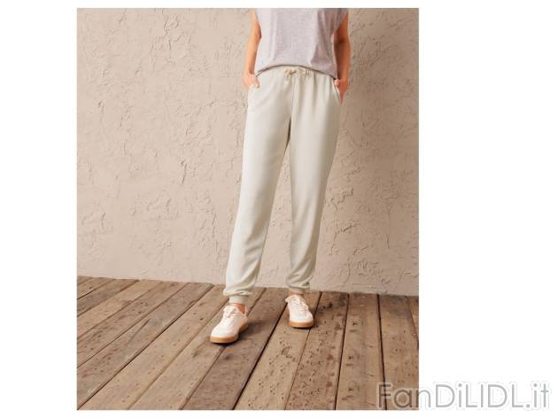 Pantaloni sportivi da donna , prezzo 9.99 EUR 
Pantaloni sportivi da donna Misure: ...