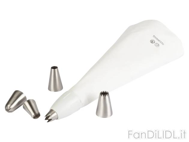 Accessori per pasticceria , prezzo 4.99 EUR 
Accessori per pasticceria 3X2 
- ...