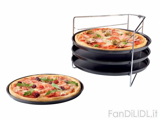 Set teglie per pizza con supporto , prezzo 9.99 &#8364; 
- Per preparare contemporaneamente ...
