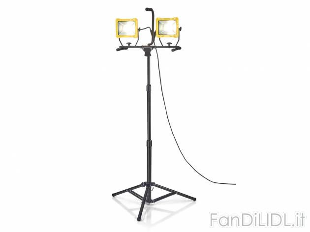 Faro da lavoro a LED 2x30 W , prezzo 59.00 &#8364; 
- Altezza treppiede incl. ...