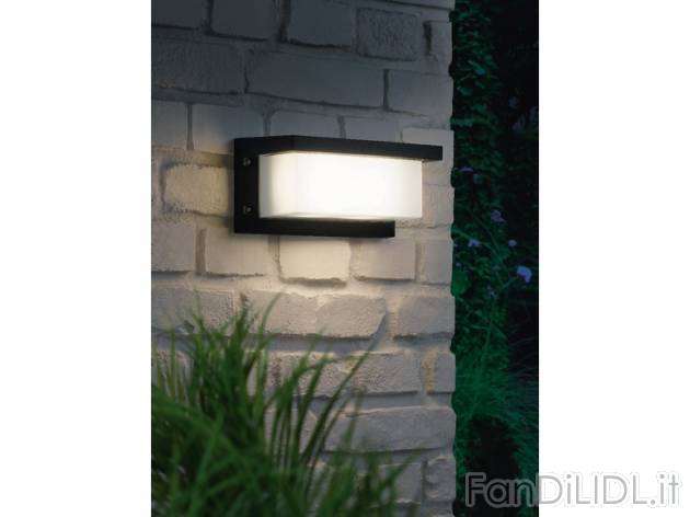 Lampada a LED per esterni Livarno Lux, prezzo 19,99 &#8364; per Alla confezione ...