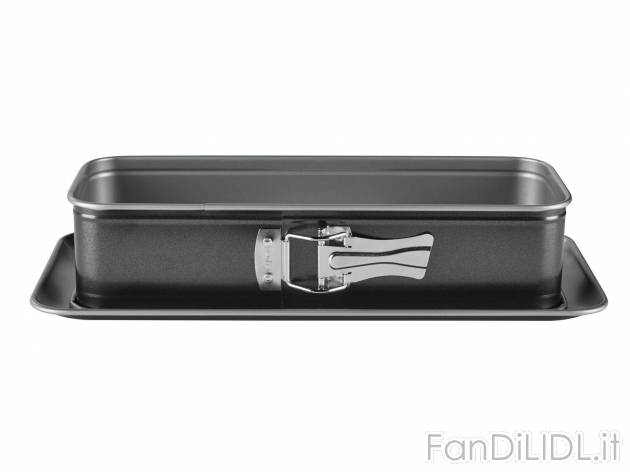 Stampo da forno per torte , prezzo 6.99 &#8364; 
STAMPO PER TORTE
- Dimensioni ...