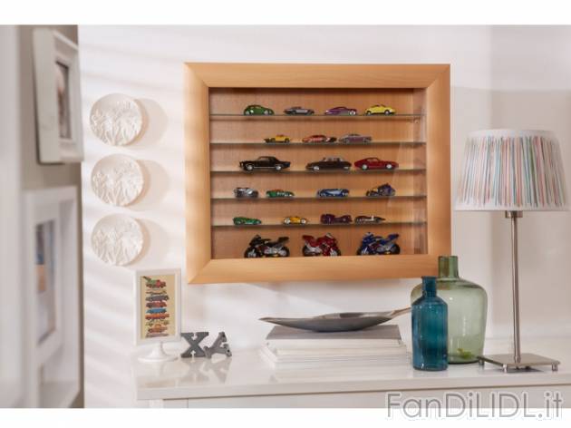 Bacheca per collezionismo 62 x 50 cm o 68 x 100 cm Livarno Lux, prezzo 29,99 &#8364; ...