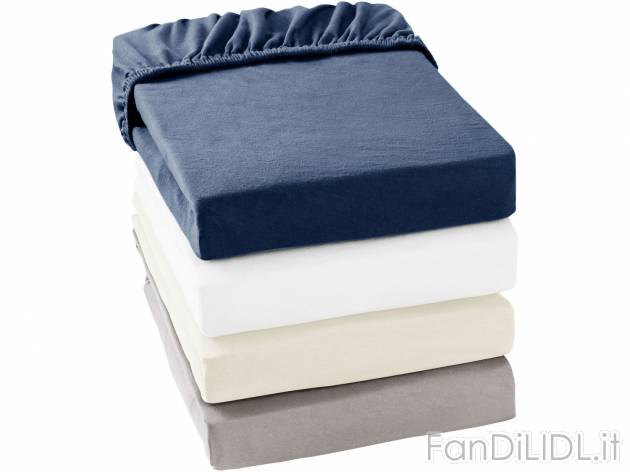 Lenzuolo con angoli , prezzo 4.99 &#8364;. Accessori per biancheria da letto. ...