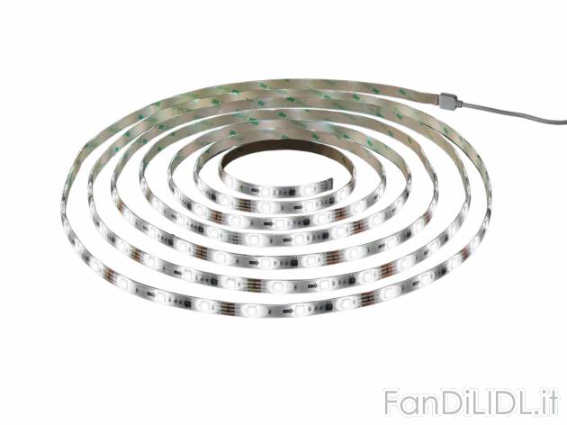 Striscia LED 5m con telecomando , prezzo 24.99 &#8364; 
- 166 effetti luminosi
- ...