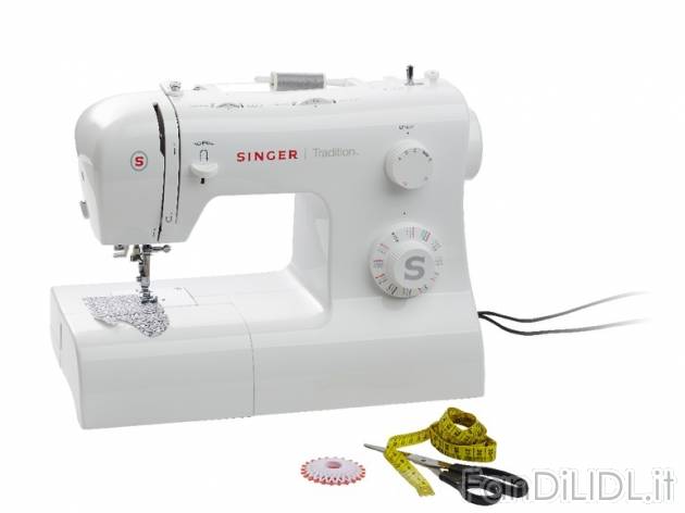 Macchina da cucire , prezzo 99,00 &#8364; per Alla confezione 
- Infila ago ...
