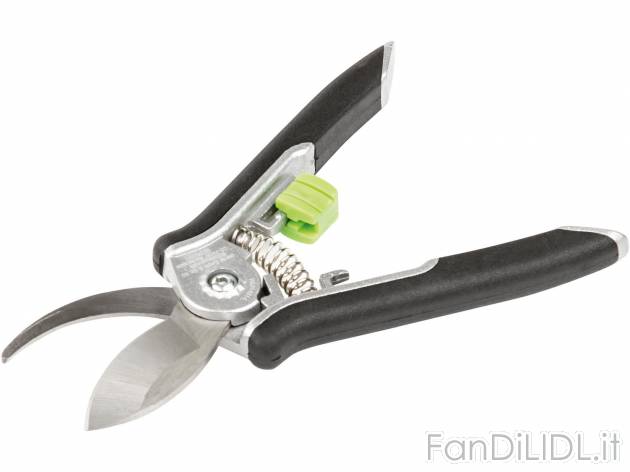Forbici da giardinaggio, 2 pezzi , prezzo 4.99 &#8364; 
- Lame in acciaio inossidabile
- ...