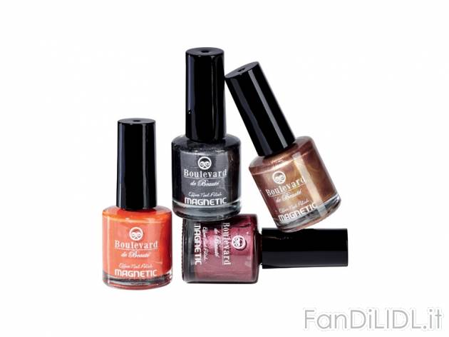 Smalto per unghie , prezzo 2,99 &#8364; per Alla confezione 
- In diversi colori ...