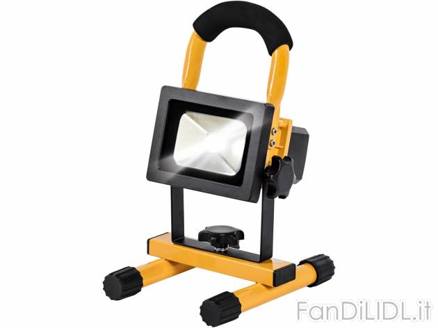 Faro LED ricaricabile da lavoro , prezzo 29.99 &#8364; 
- Caricabatterie e ...