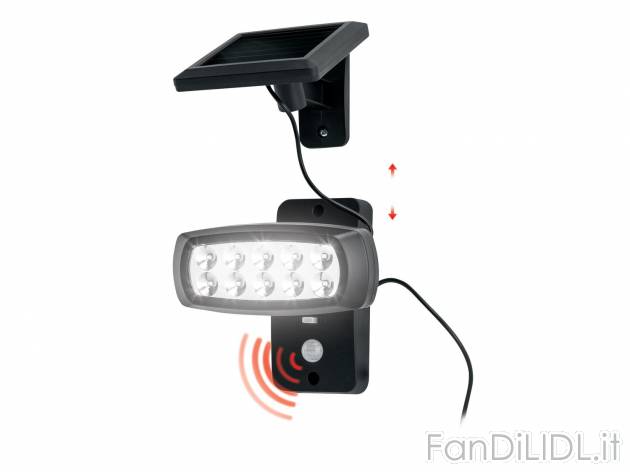 Faretto LED ad energia solare con sensore di movimento Livarno Lux, prezzo 9.99 ...