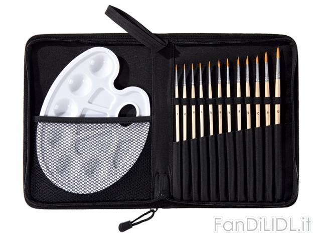 Set pennelli , prezzo 5,99 &#8364; per Alla confezione 
- 12 pennelli rotondi ...