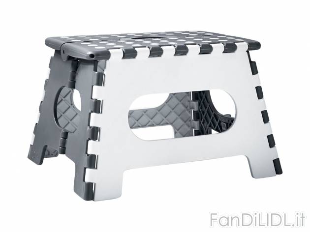 Sgabello pieghevole Livarno Living, prezzo 7.99 &#8364; 
- Superficie antiscivolo ...