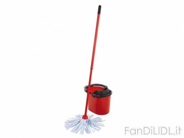 Set mocio AquaPur, prezzo 8,99 &#8364; per Alla confezione 
- Secchio da 12 ...