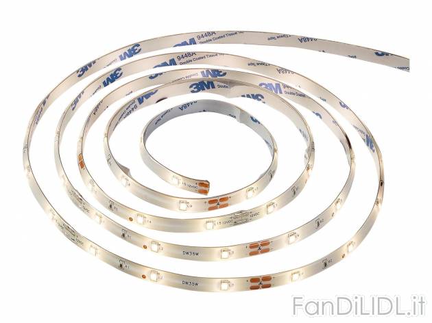 Striscia luminosa LED, 3m Livarno Lux, prezzo 6.99 &#8364; 
- 90 LED bianchi ...