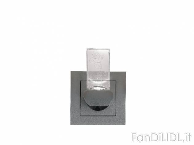 Lampada notturna LED , prezzo 1,99 &#8364; per Alla confezione 
- Ideale come ...
