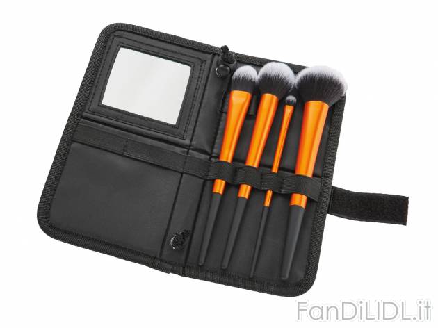 Set pennelli per il trucco Miomare, le prix 7.99 &#8364; 
- Custodia pieghevole, ...