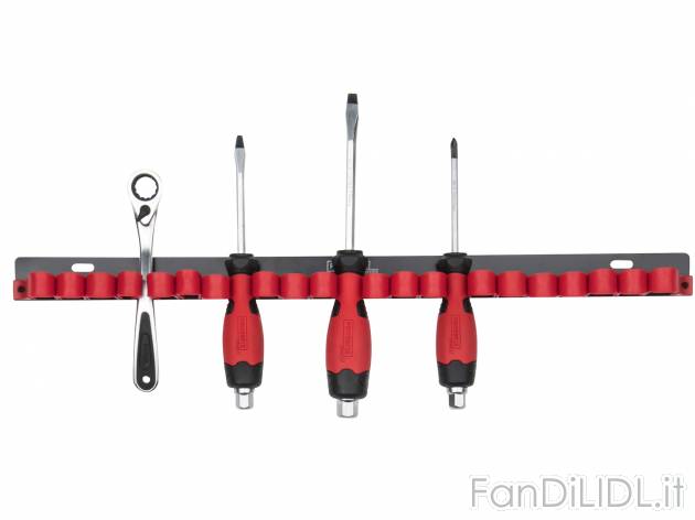 Barra portautensili Powerfix, le prix 7.99 &#8364; 
2 pezzi 
- Con 20 morsetti ...