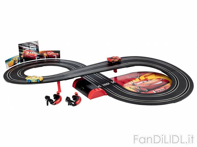 Pista con macchinine telecomandate , le prix 29.99 &#8364; 
- Et&#224; ...