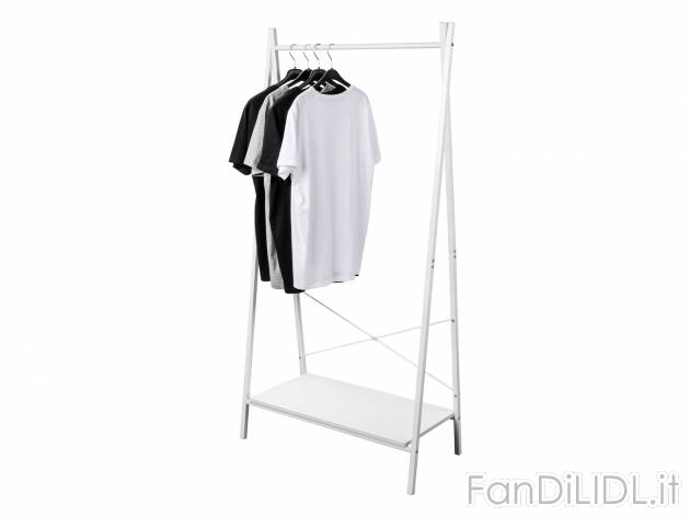 Stander appendiabiti Livarno Living, prezzo 19.99 € 
- Struttura in metallo verniciato
Caratteristiche

- ...