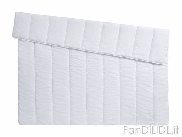 Piumino matrimoniale Meradiso, prezzo 29.99 € 
250 x 200 cm 
- Garantisce una ...