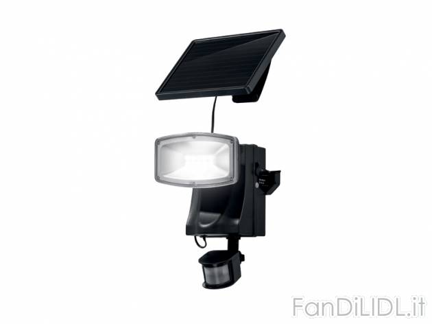 Faro LED ad energia solare con sensore di movimento , prezzo 29,99 &#8364; per ...