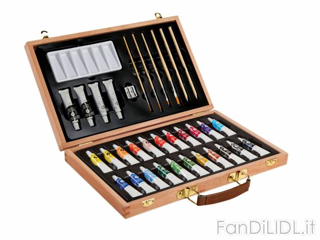 Set colori acrilici in valigetta , prezzo 15.99 &#8364; per Al set 
- Pratica ...