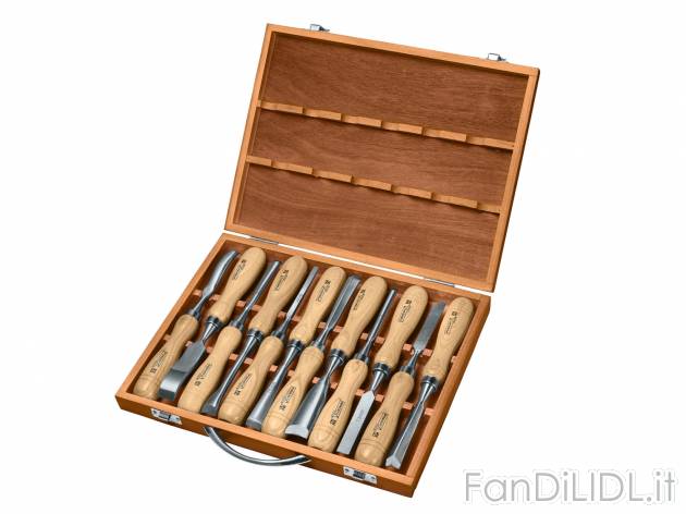 Set utensili per intaglio legno , prezzo 24.99 &#8364; per Al set 
- Lame in ...