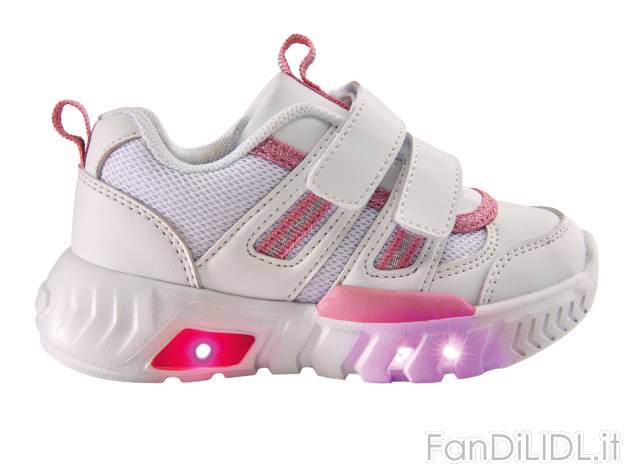 Scarpe da bambina con luci Lupilu, prezzo 11.99 &#8364; 
Misure: 24-30
Taglie ...
