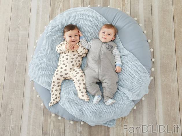 Pigiama intero da neonato , prezzo 4.99 EUR 
Pigiama intero da neonato Misure: ...