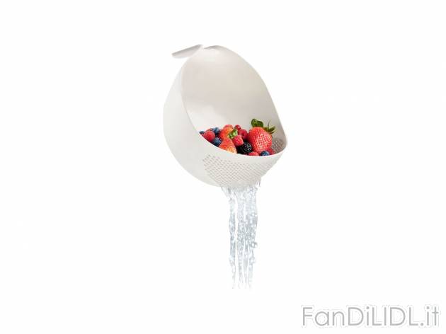 Ciotola multifunzione , prezzo 4.99 &#8364; per Alla confezione 
- Con colino ...