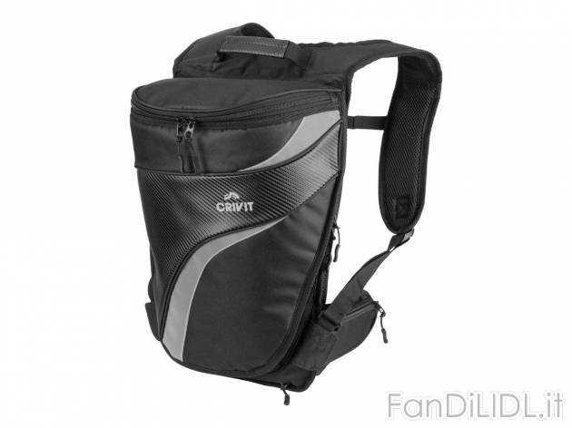 Zaino o borsa da moto , prezzo 34.99 EUR 
Zaino o borsa da moto 
- Protezione antipioggia ...