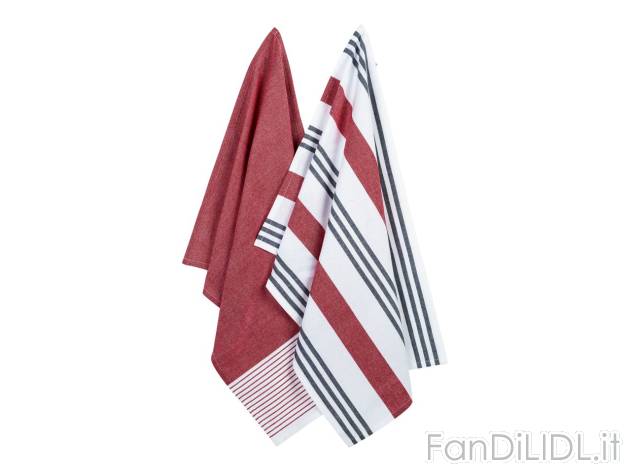 Asciugapiatti , prezzo 3,99 EUR  
Asciugapiatti  2 pezzi - 50 x 70 cm  
-  Puro cotone