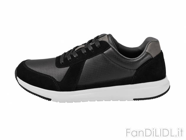 Scarpe sportive da uomo Livergy, prezzo 19.99 € 
Misure: 41-46 
- Elevata traspirazione
Taglie ...