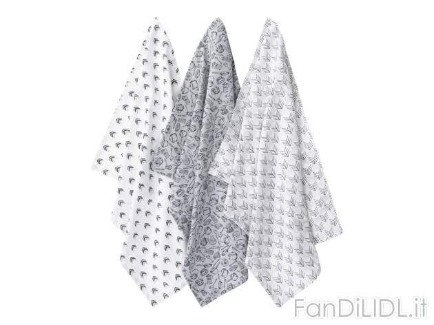 Asciugapiatti , prezzo 4.99 EUR  
Asciugapiatti  3 pezzi - 50 x 70 cm  
-  Puro cotone