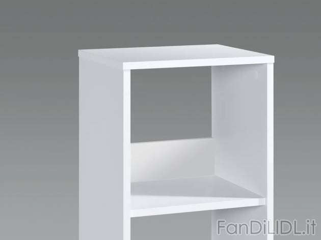 Scaffale con 3 ripiani , prezzo 34.99 EUR 
Scaffale con 3 ripiani 
- Dimensioni: ...