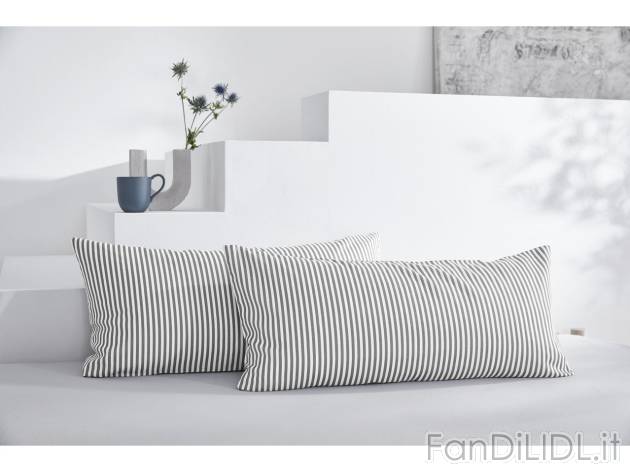 Federa per cuscino , prezzo 4.99 EUR 
Federa per cuscino 2 pezzi - 50 x 80 cm 
- ...