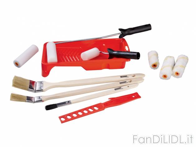 Set per tinteggiare , prezzo 4,99 &#8364; per Al set 
Contenuto 13 Pezzi: 
- ...