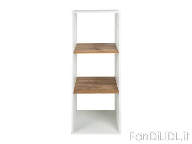 Scaffale con 3 ripiani , prezzo 34.99 EUR 
Scaffale con 3 ripiani 
- Scomparti ...