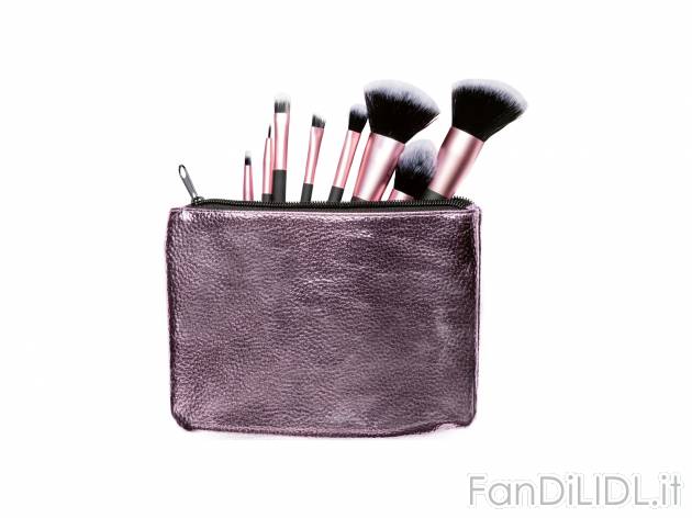 Set pennelli per il trucco Miomare, prezzo 7.99 € 
9 pezzi 
- Custodia inclusa
Caratteristiche ...
