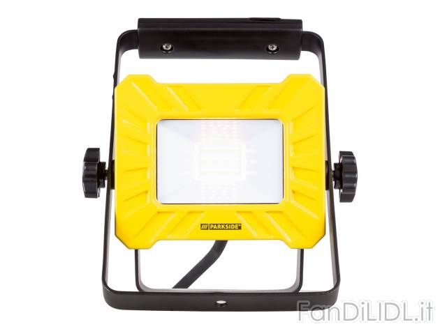 Faro LED da lavoro 10 W Parkside, prezzo 14.99 € 
- Compatto corpo in alluminio ...