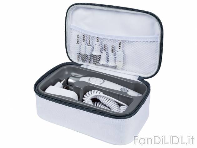 Set manicure-pedicure Sanitas, prezzo 17.99 &#8364; 
- 7 accessori in zaffiro ...